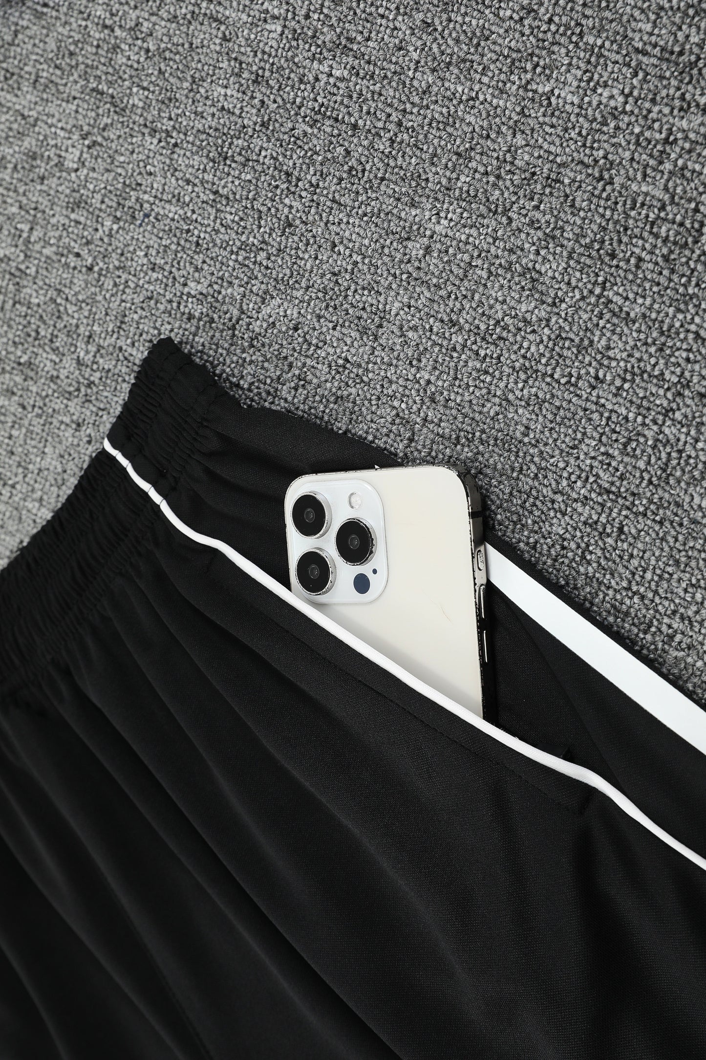 Real Madrid Sleeveless Training Kit - White/Grey/Black