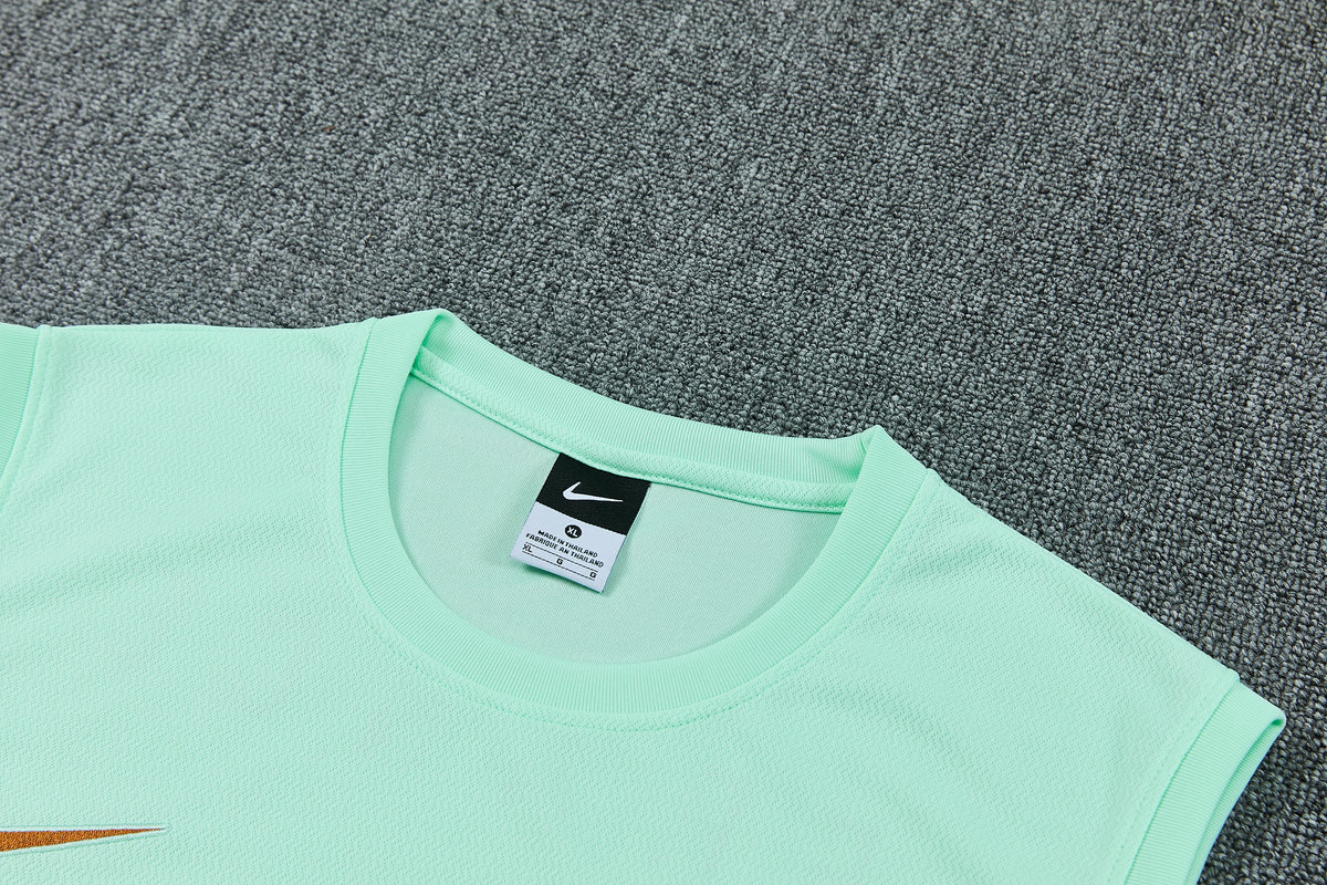 France 2627 Sleeveless Training Kit 1