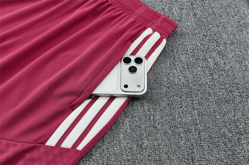 2627   Real Madrid short sleeve Training Kit
