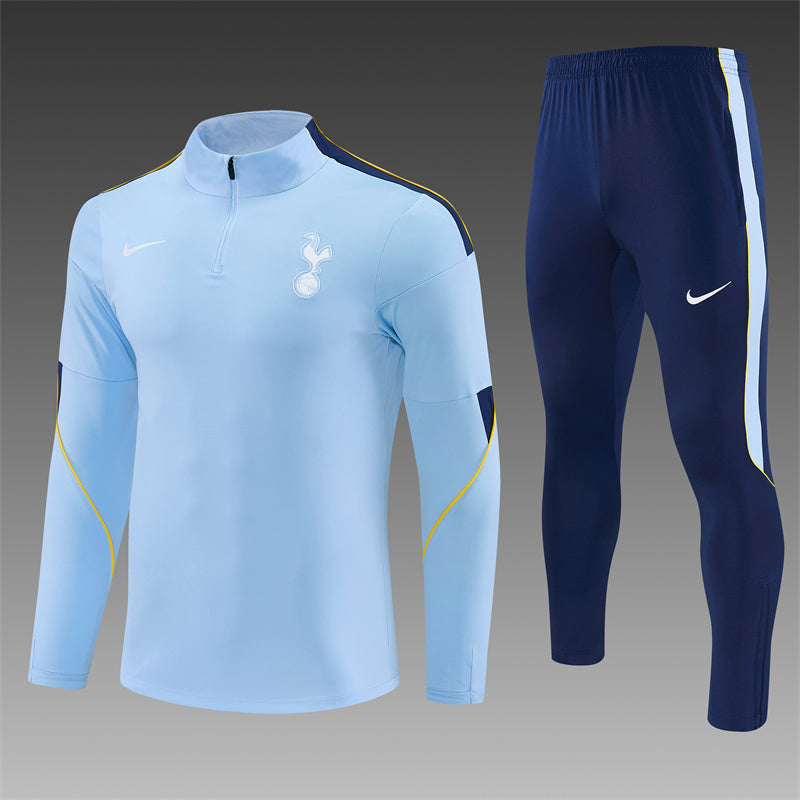 26 27 Tottenham Hotspur Tracksuit