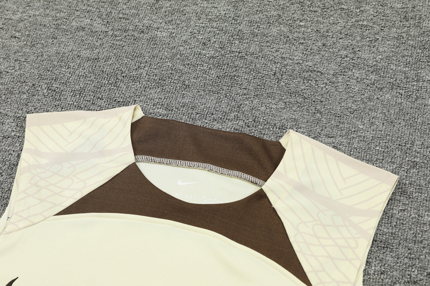 Corinthians Sleeveless Training Kit - Coffee/Cream