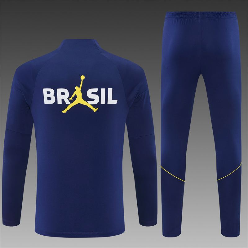 26 27 Brazil Tracksuit 4