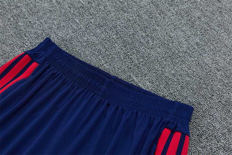 26 27 Arsenal Tracksuit 2