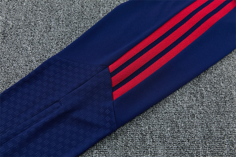 26 27 Arsenal Tracksuit 2