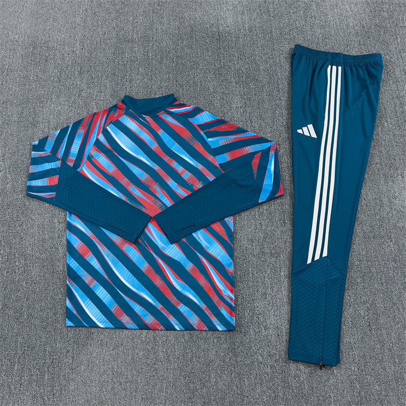 26 27 Arsenal Tracksuit