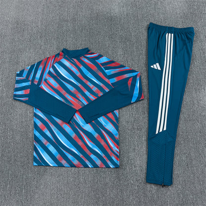 26 27 Arsenal Tracksuit