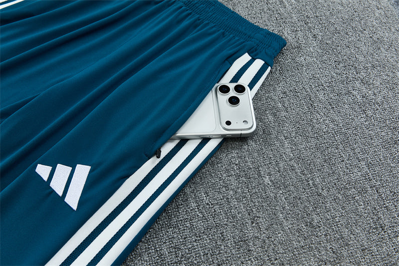 26 27 Arsenal Tracksuit