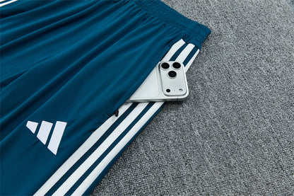 26 27 Arsenal Tracksuit