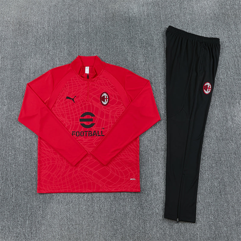 26 27 AC Milan Tracksuit