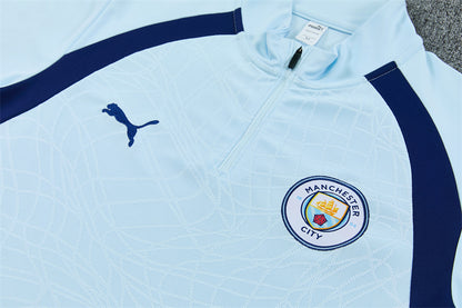 26 27 Manchester City Tracksuit