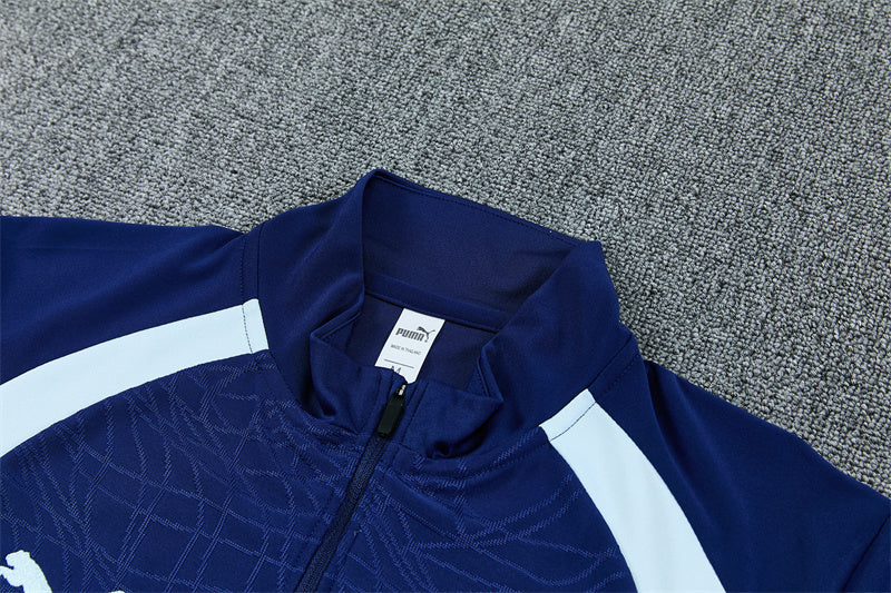 26 27 Manchester City Tracksuit