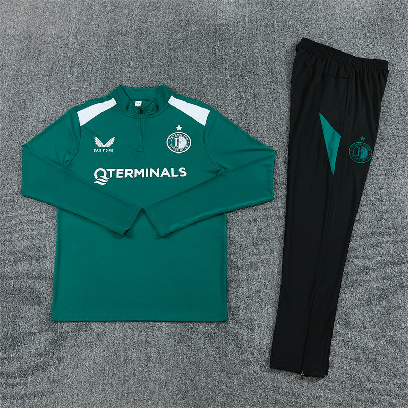 26 27 Feyenoord Tracksuit