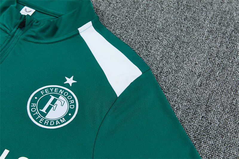 26 27 Feyenoord Tracksuit