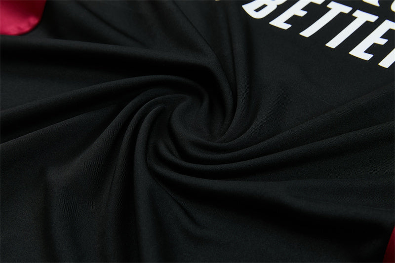 26 27 Arsenal Tracksuit