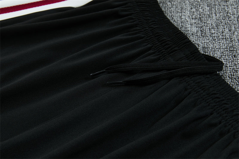 26 27 Arsenal Tracksuit