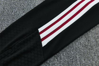 26 27 Arsenal Tracksuit
