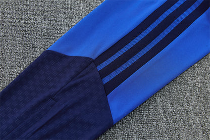 26 27 Manchester United Tracksuit