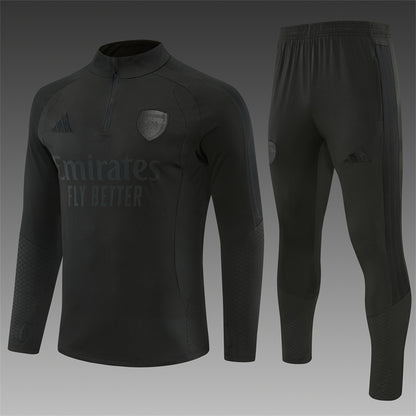 26 27 Arsenal Tracksuit 2