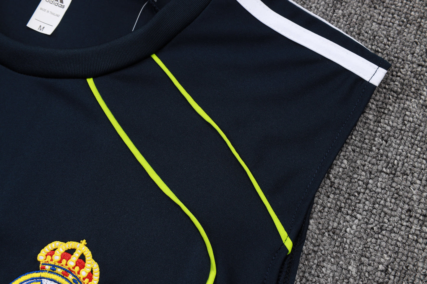 Real Madrid Sleeveless Training Kit - Retro Away