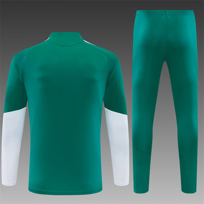 26 27 Liverpool Tracksuit