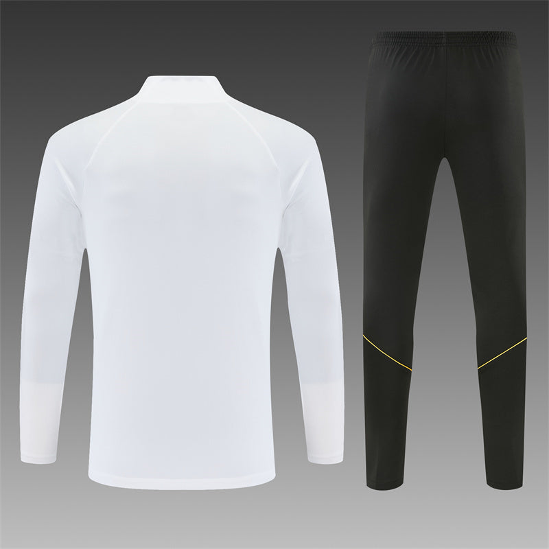 26 27 Barcelona Tracksuit 4