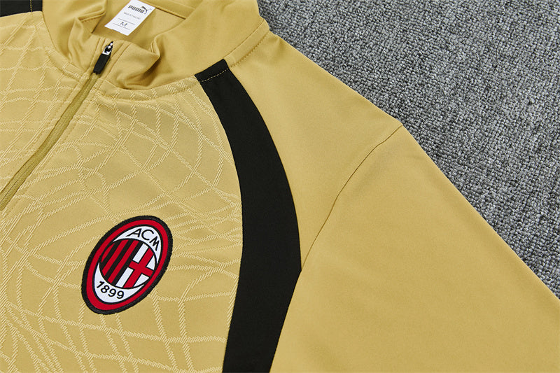 26 27 AC Milan Tracksuit