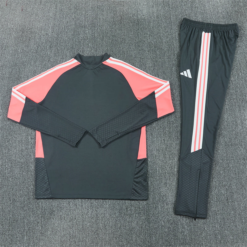 26 27 Real Madrid Tracksuit