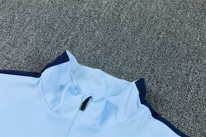 26 27 Tottenham Hotspur Tracksuit