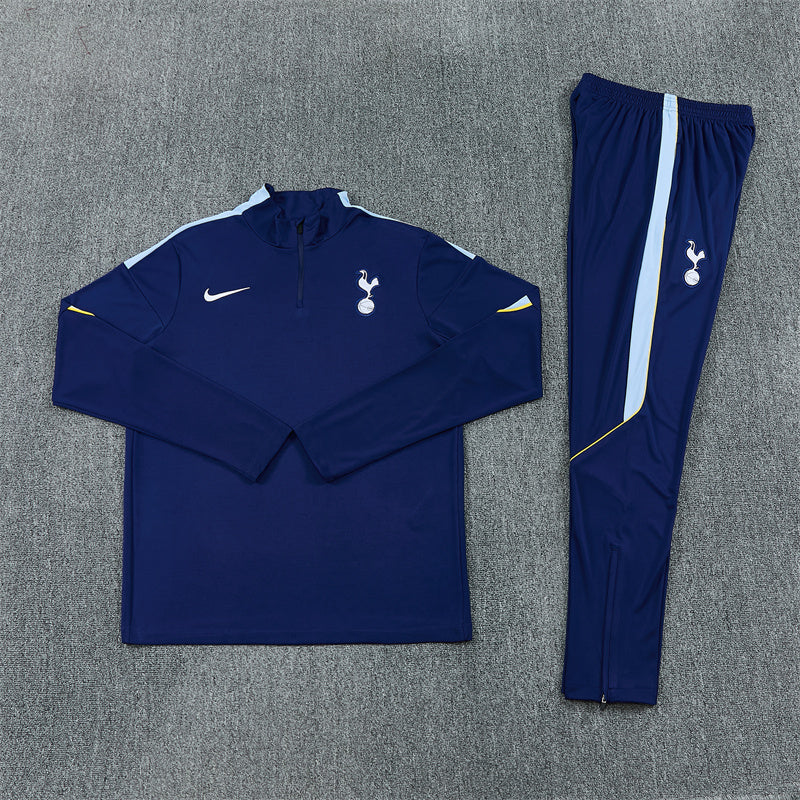 26 27 Tottenham Hotspur Tracksuit
