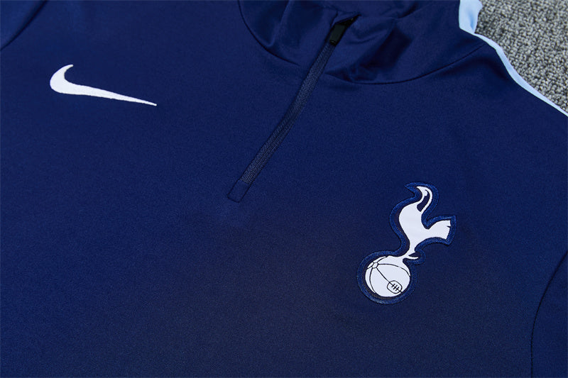 26 27 Tottenham Hotspur Tracksuit