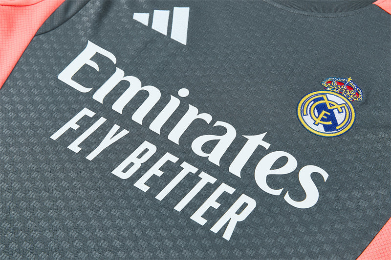 2627   Real Madrid short sleeve Training Kit