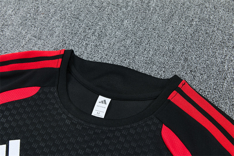 2627   Manchester United short sleeve Training Kit