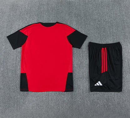 2627   Manchester United short sleeve Training Kit