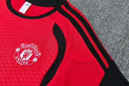 2627   Manchester United short sleeve Training Kit