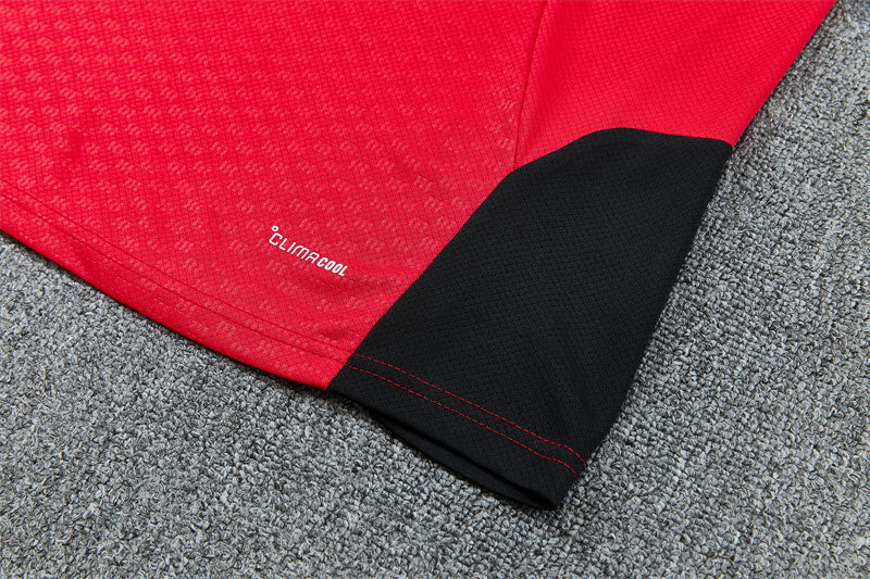 2627   Manchester United short sleeve Training Kit