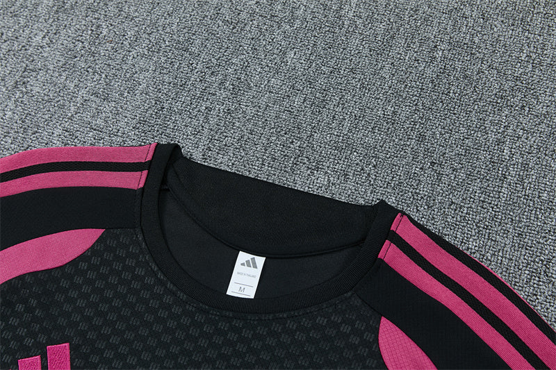 2627   Real Madrid short sleeve Training Kit