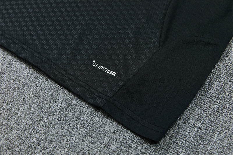 2627   Real Madrid short sleeve Training Kit