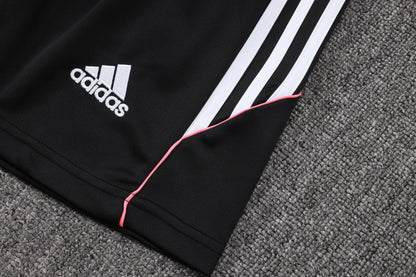 Juventus Sleeveless Training Kit - Retro Home