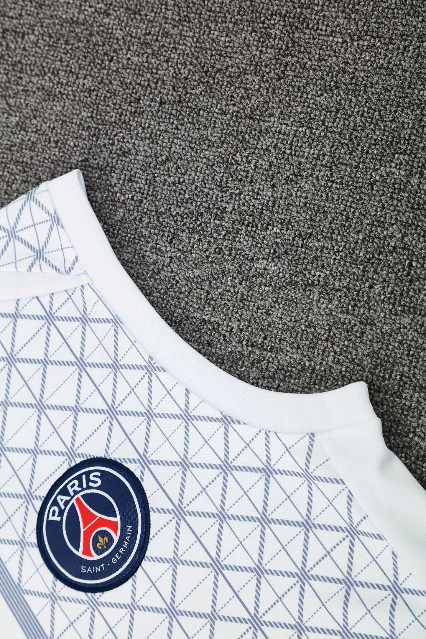 Paris Sleeveless Training Kit  white pattern