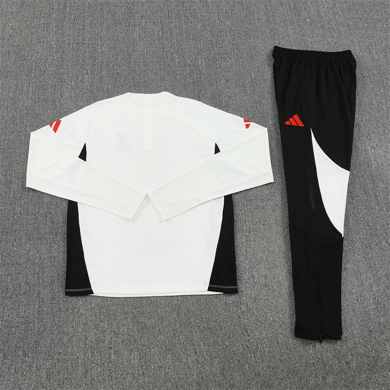 Liverpool Off-white Tracksuit