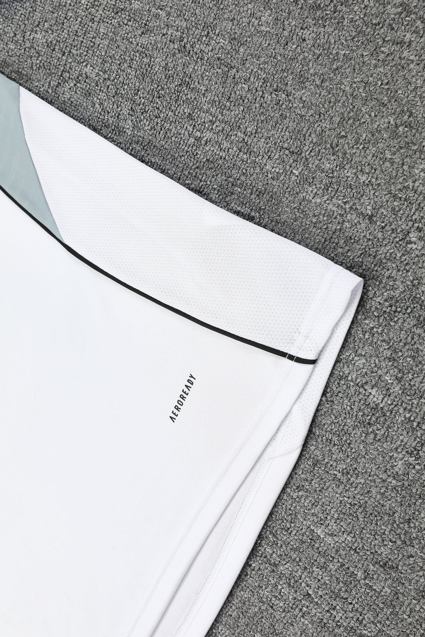 Real Madrid Sleeveless Training Kit - White/Grey/Black