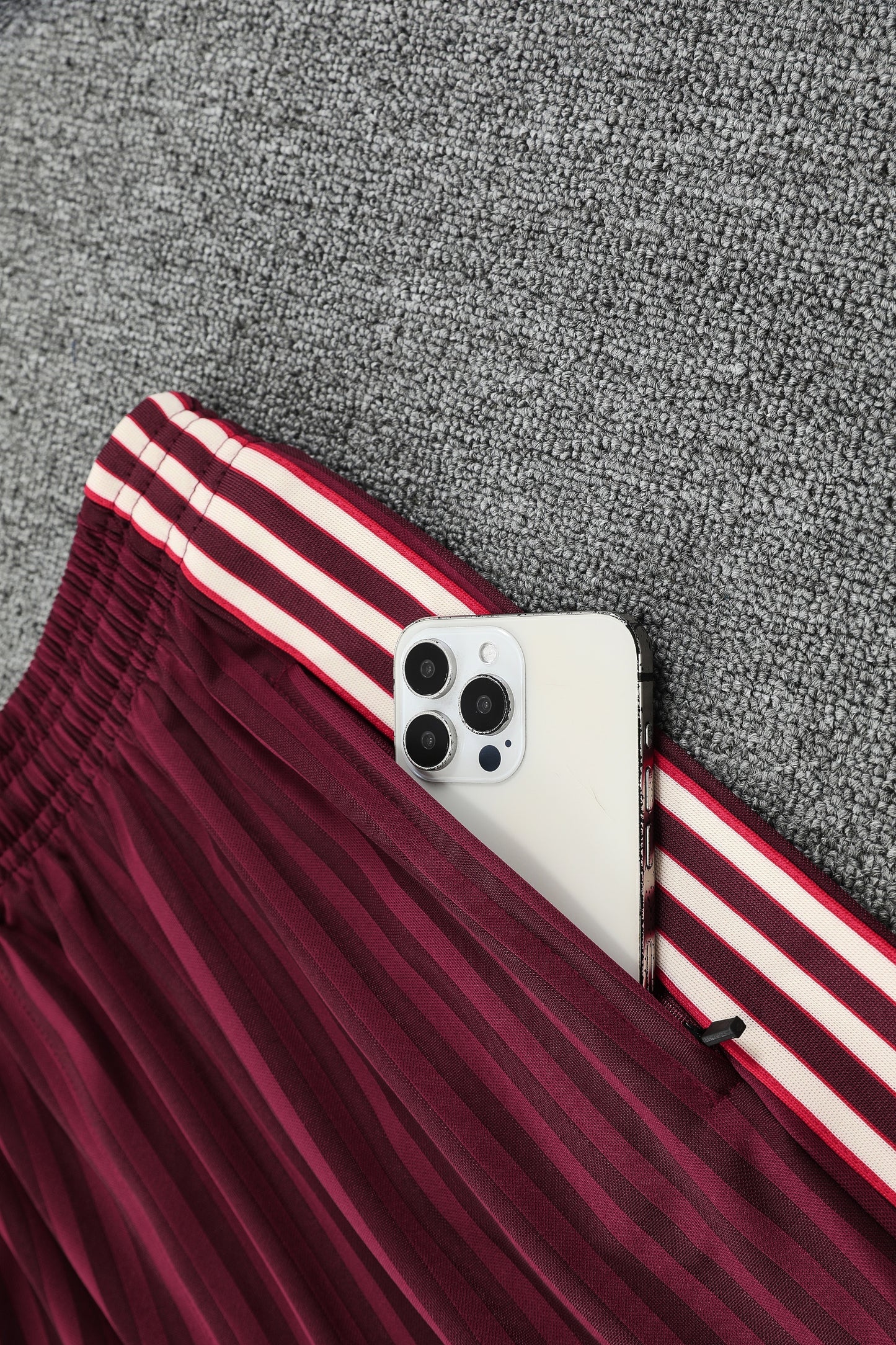 Bayern Sleeveless Training Kit burgundy