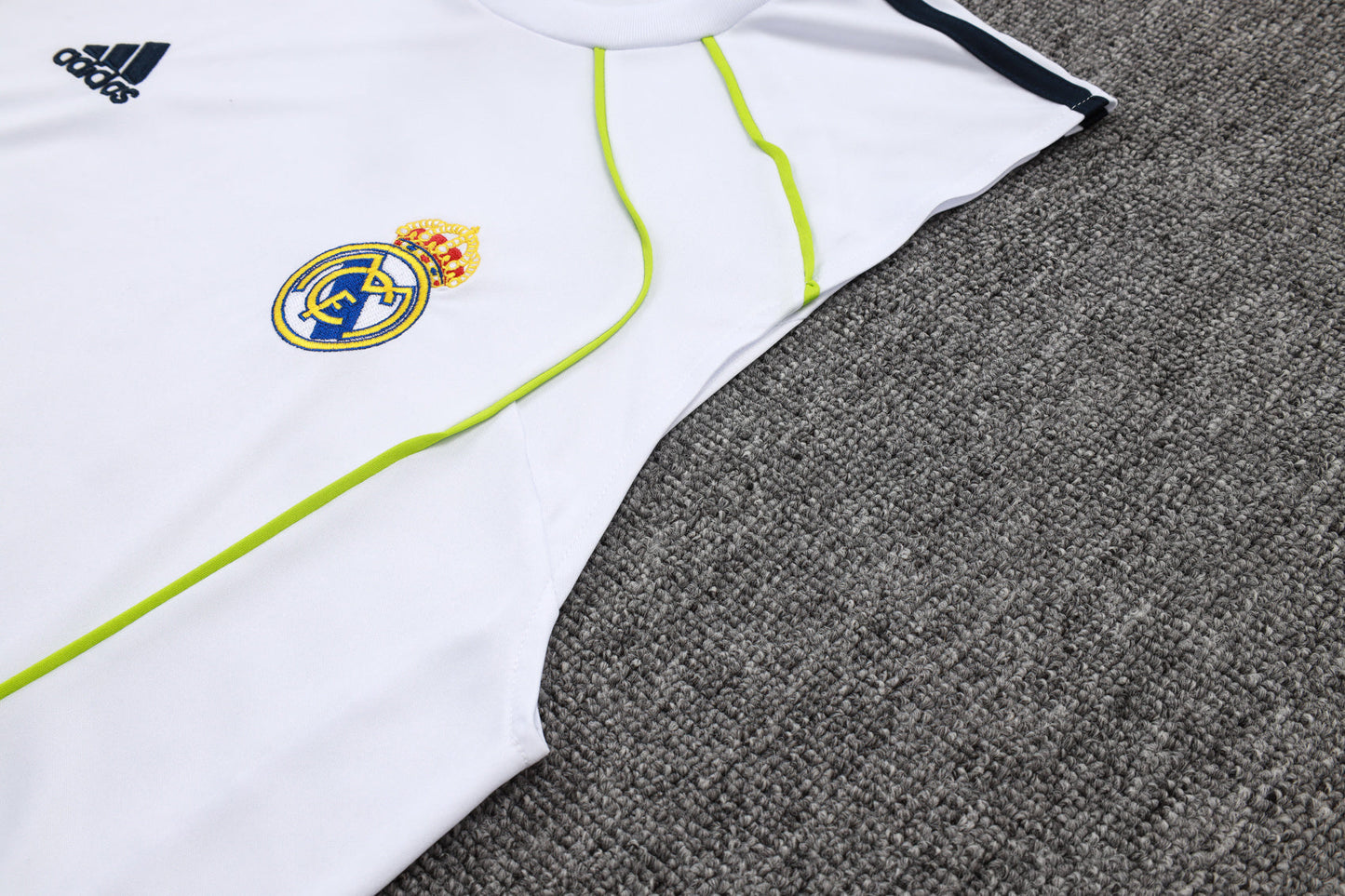 Real Madrid Sleeveless Training Kit - Retro Home