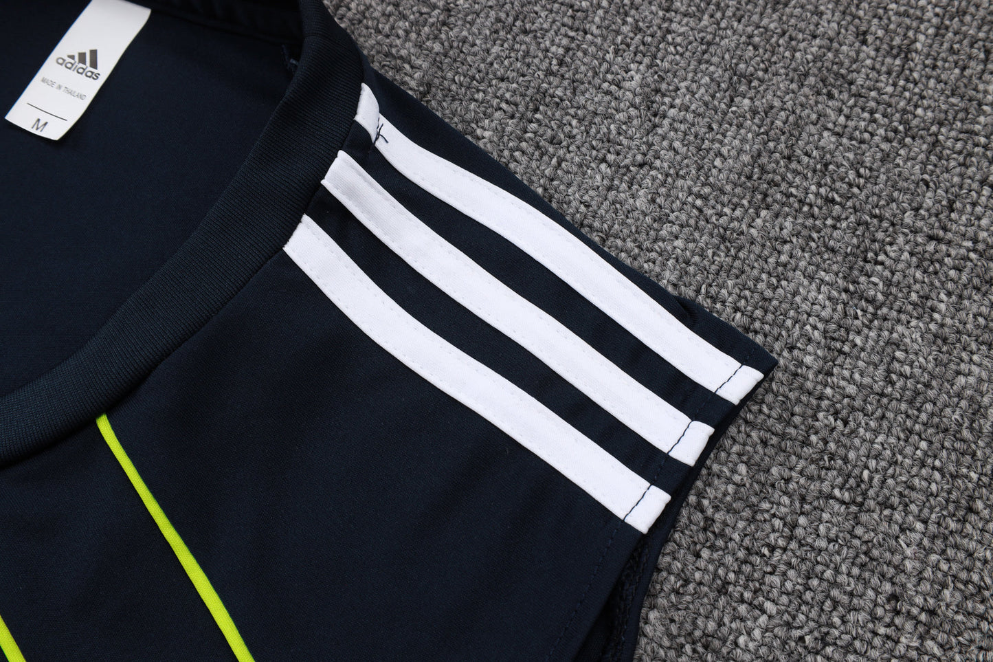 Real Madrid Sleeveless Training Kit - Retro Away