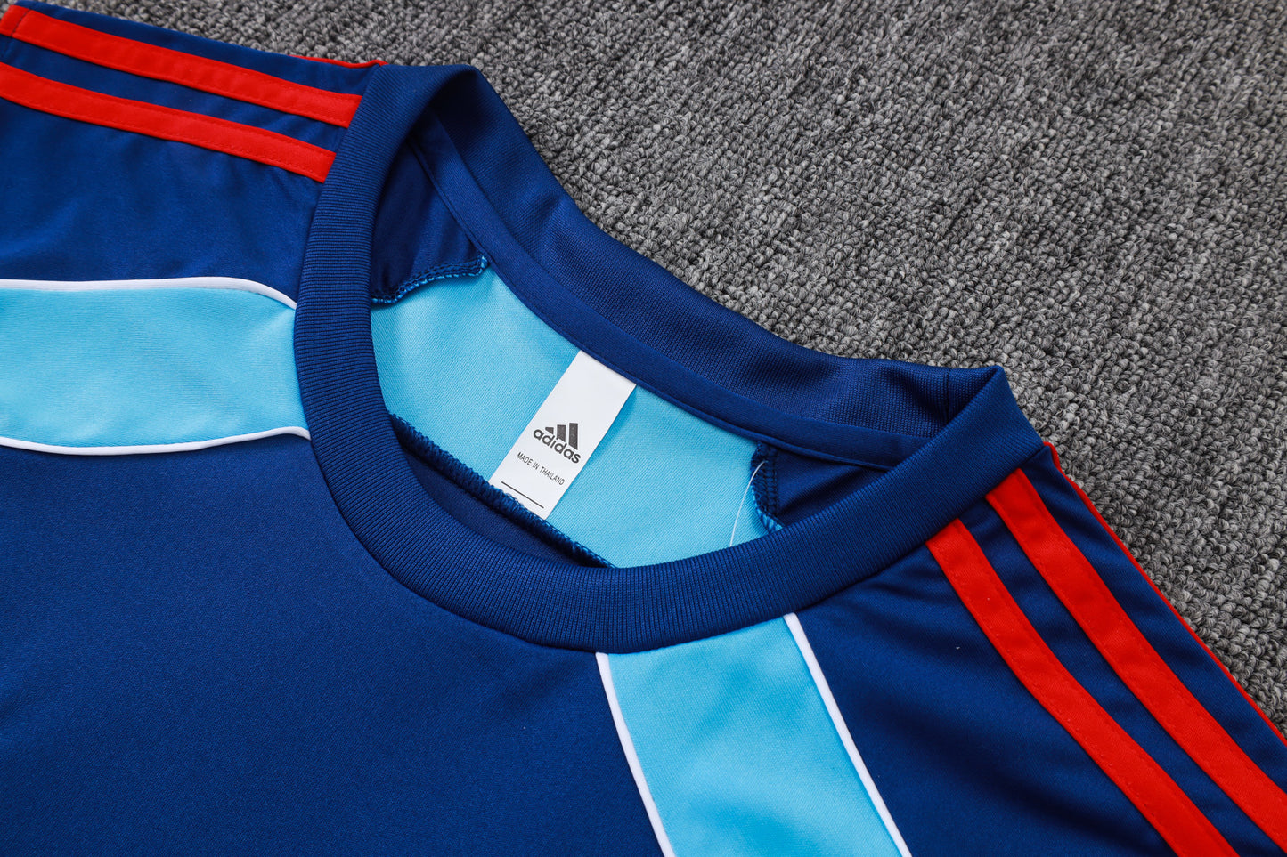 Arsenal Sleeveless Training Kit retro style