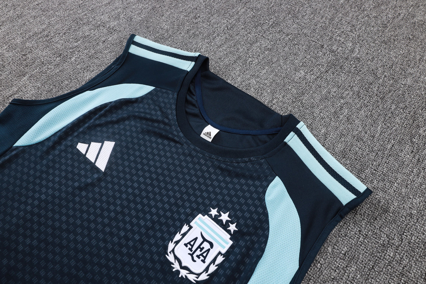 Argentina Sleeveless Training Kit  Bao Lian