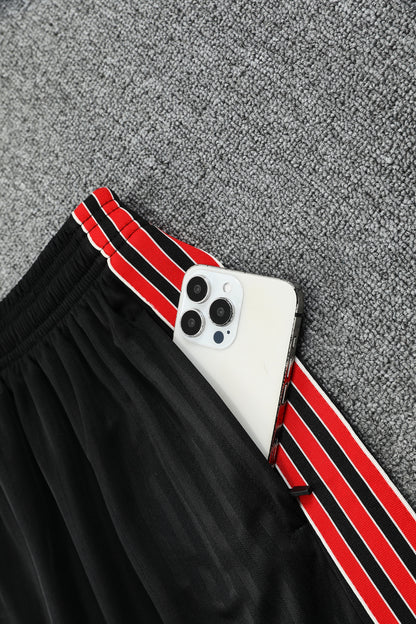 Manchester United  Sleeveless Training Kit Red stripes