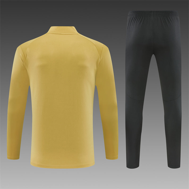 26 27 AC Milan Tracksuit