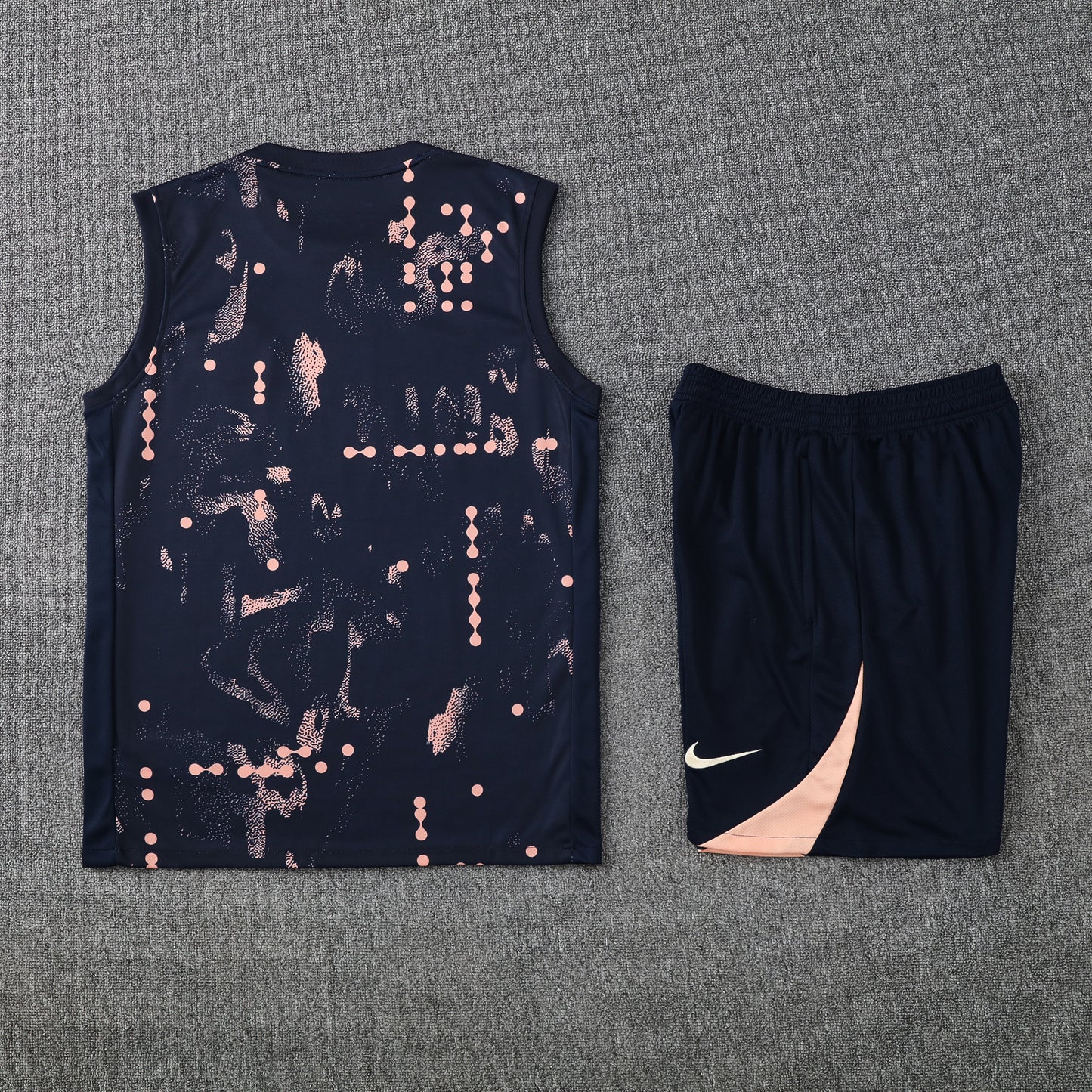 Chelsea Sleeveless Training Kit color of flowers