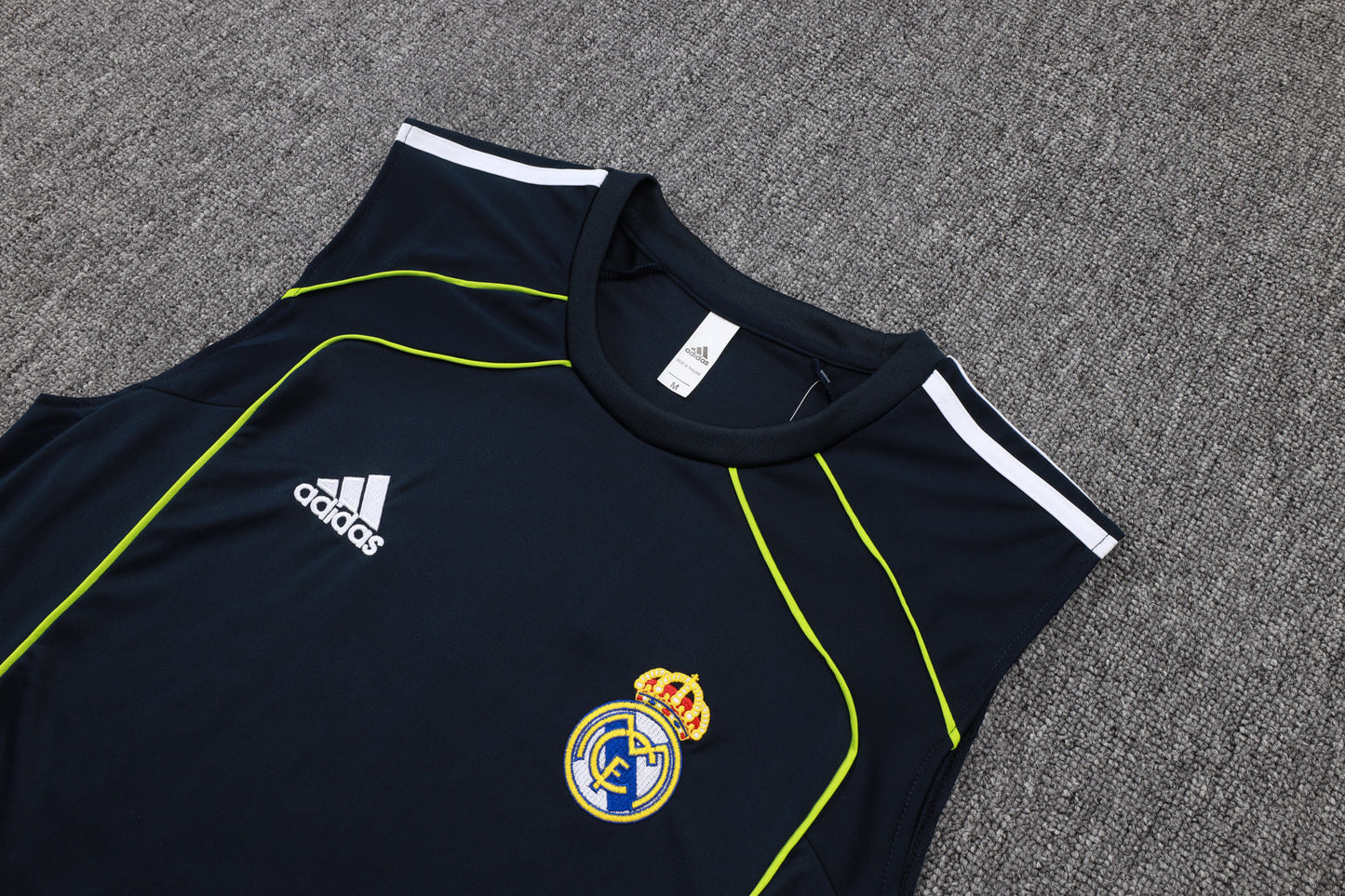 Real Madrid Sleeveless Training Kit - Retro Away